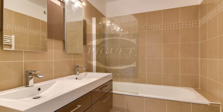 Meero-7026_watermarked