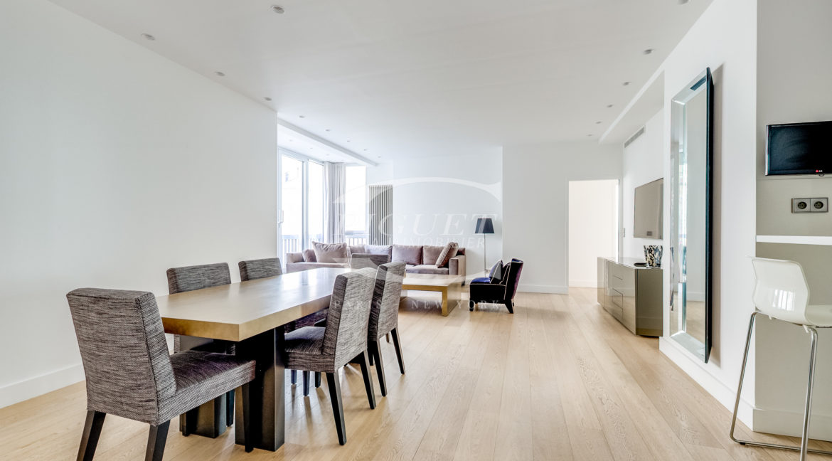 11 av Montaigne - 75008 Paris (2) - LOGO - 9