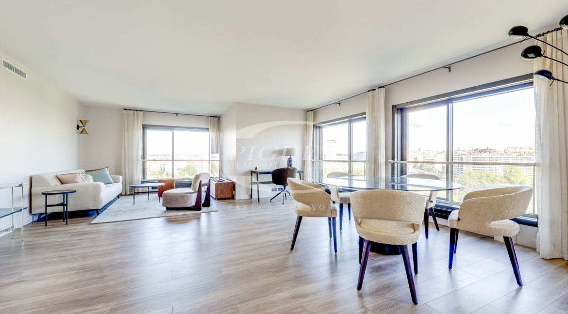57 quai de Grenelle - 75015 Paris (1) - LOGO - 10