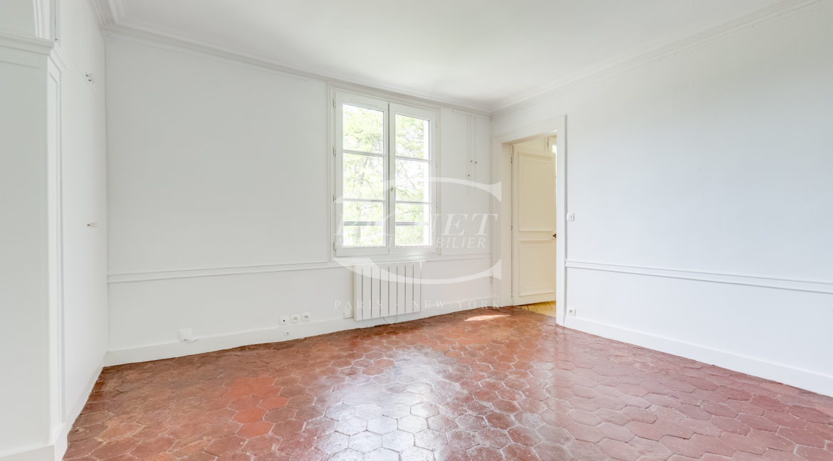 6 rue de Furstenberg - 75006 Paris - LOGO - 11