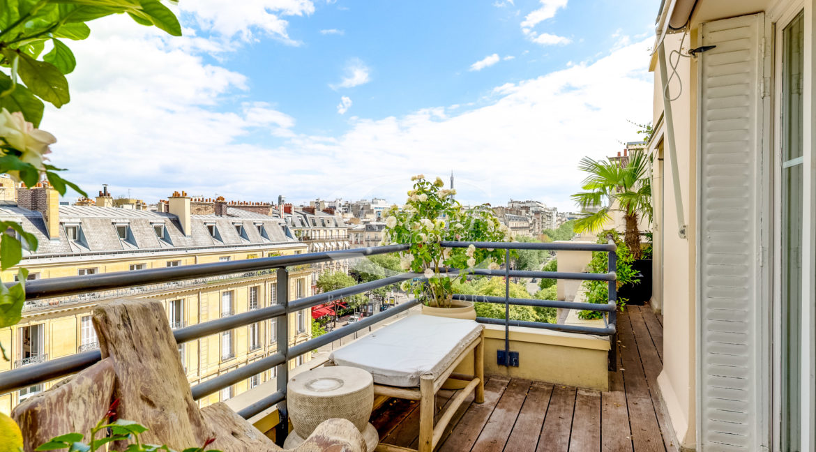 67 av de Wagram - 75017 Paris - LOGO - 11