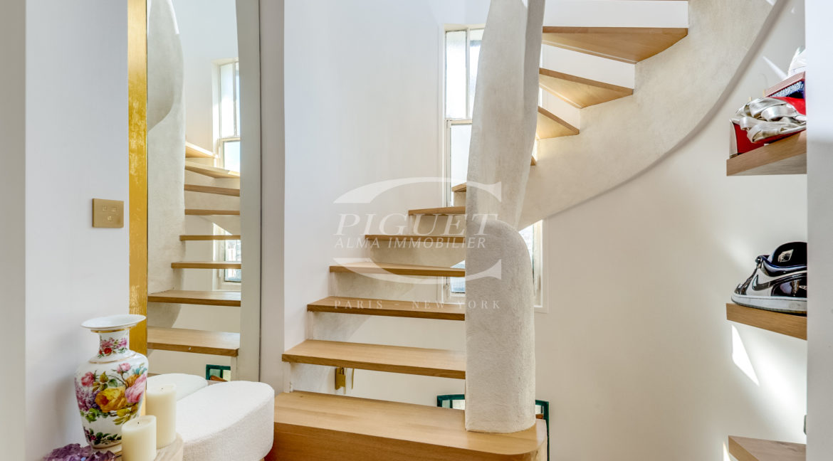 67 av de Wagram - 75017 Paris - LOGO - 12