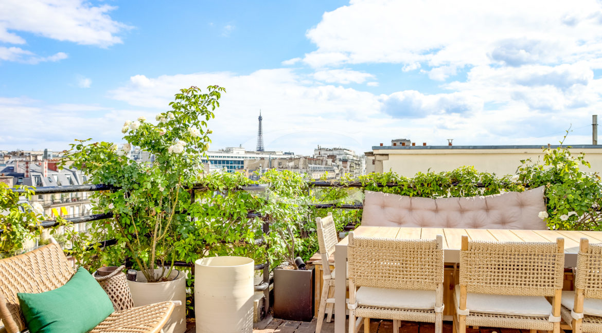 67 av de Wagram - 75017 Paris - LOGO - 13