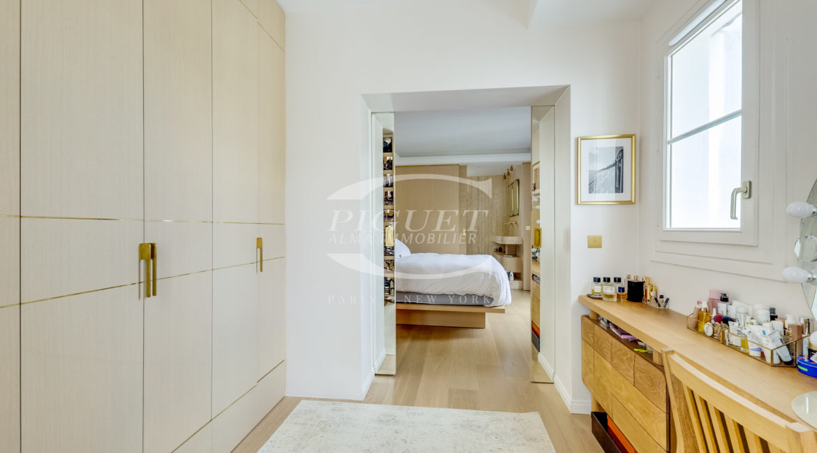 67 av de Wagram - 75017 Paris - LOGO - 5