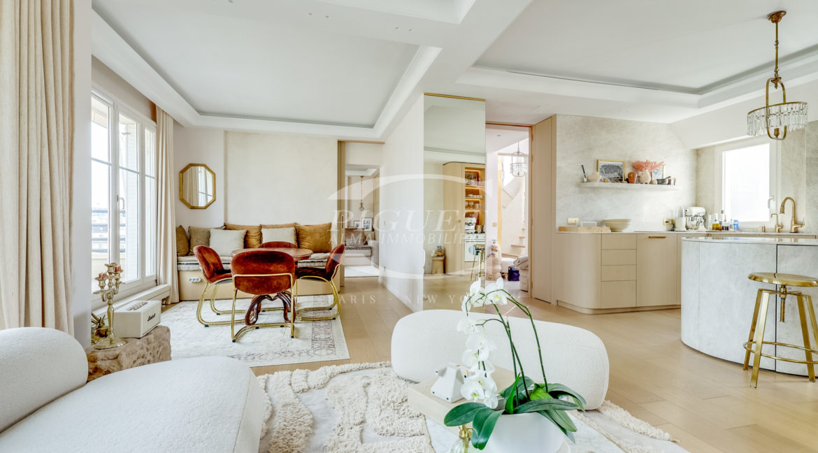 67 av de Wagram - 75017 Paris - LOGO - 9