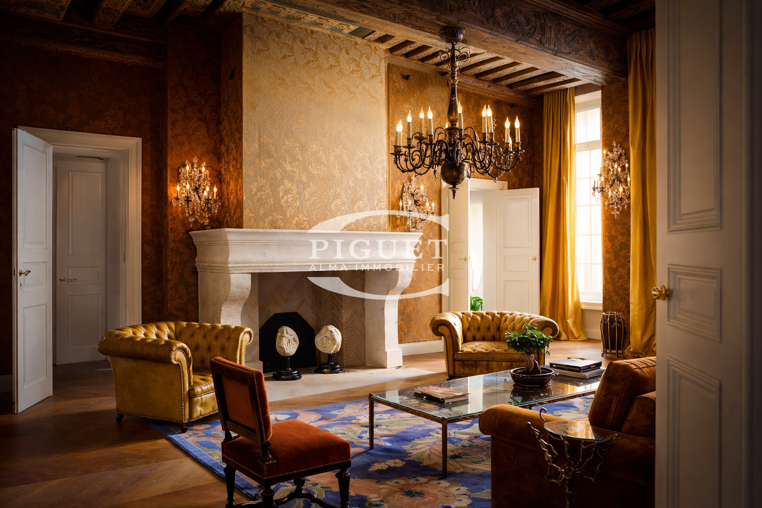 PLACE DES VOSGES-FACE AU SQUARE LOUIS XIII