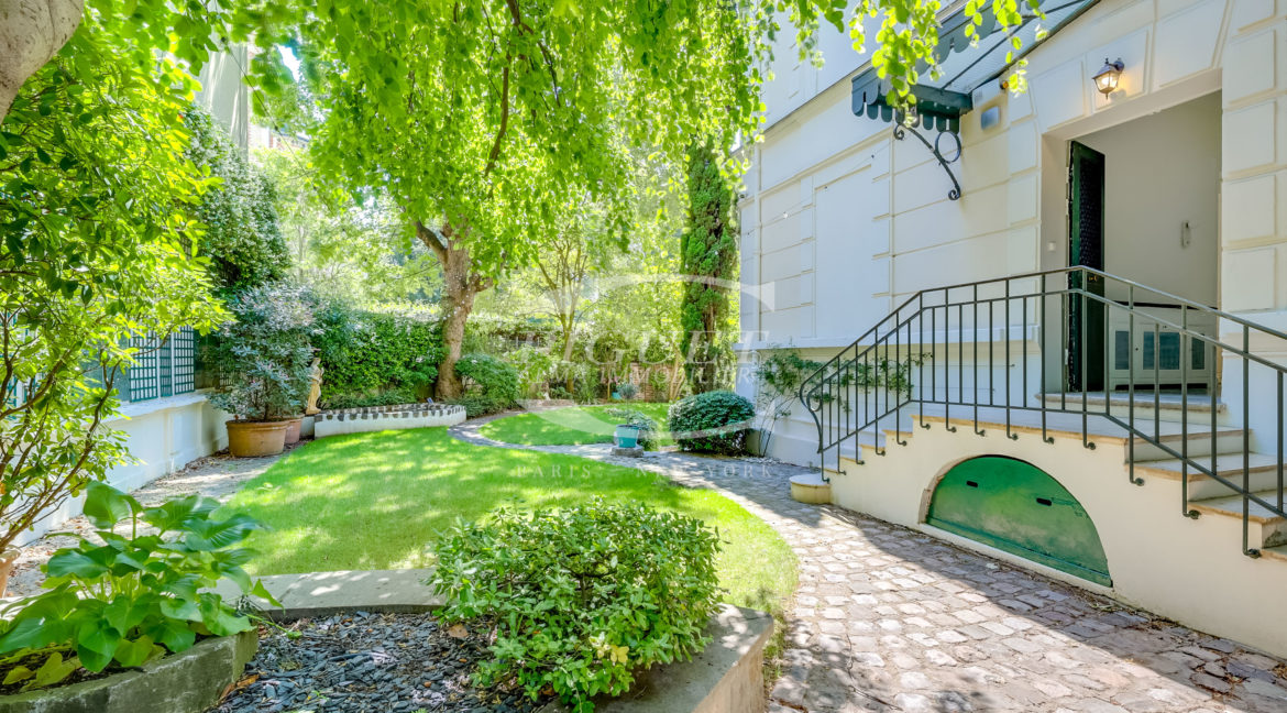 30 villa Dupont - 75116 Paris - LOGO - 22