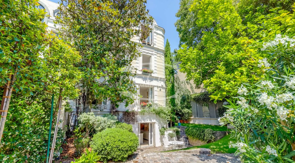 30 villa Dupont - 75116 Paris - LOGO - 23